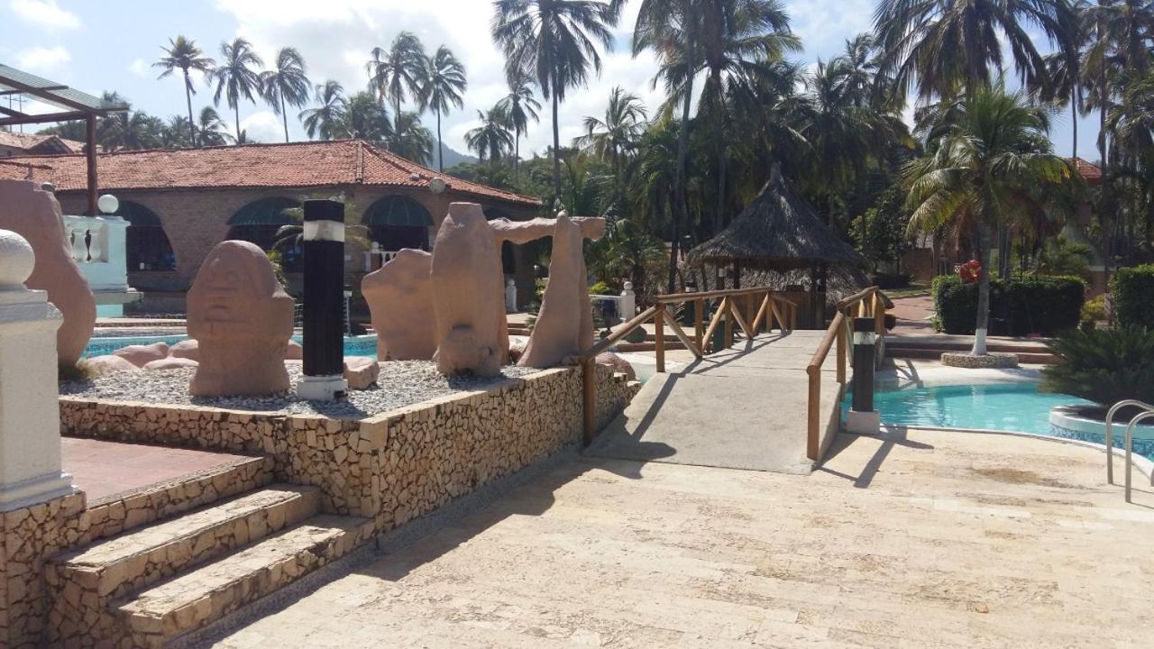 Medihuaca Caribbean By Lewe *